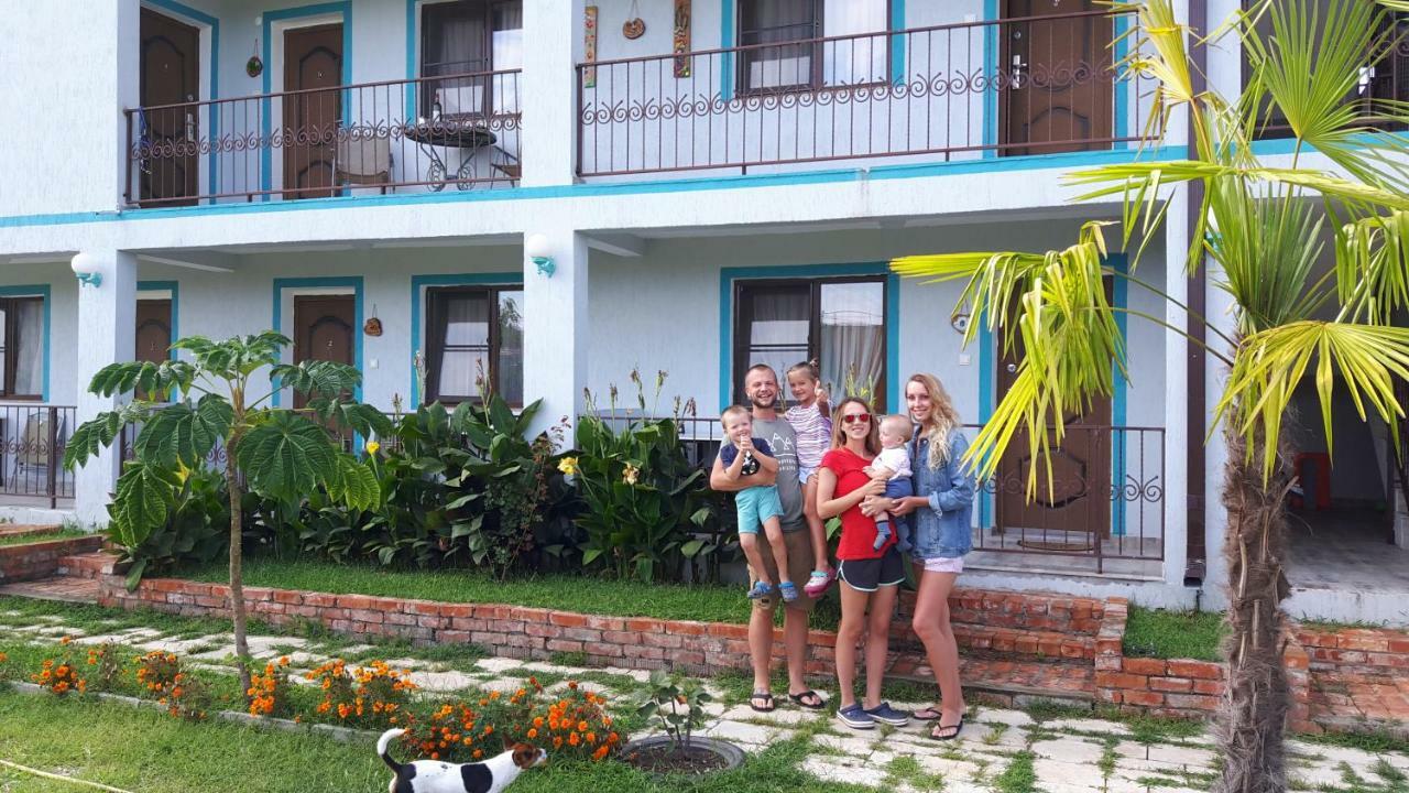 Apsa Butik Hotel Sukhumi Exterior photo
